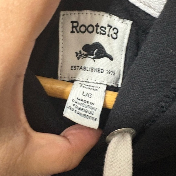 Roots Black Hoodie for Men - Picture 3 of 3